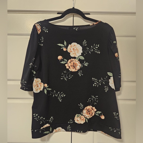 Ricky's Floral Blouse size Large - Picture 1 of 3